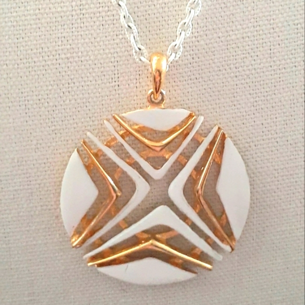 Vtg Modernist White Enamel  Roget Necklace